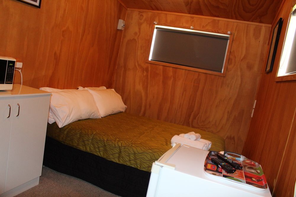 Urenui Beach Camp 外观 照片